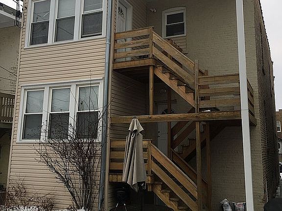 Pack porch 