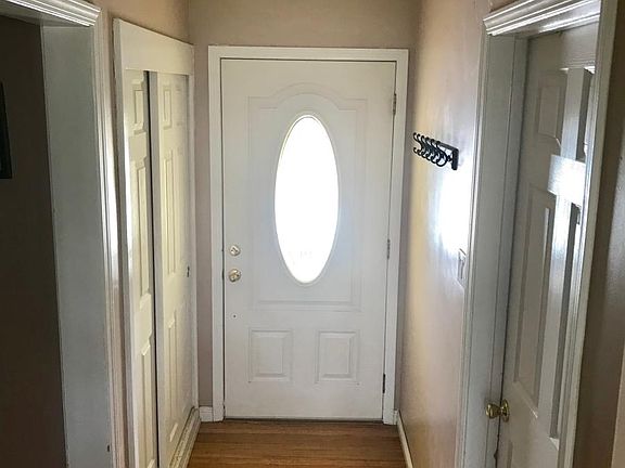 2nd image of 15449 Woodcrest Dr