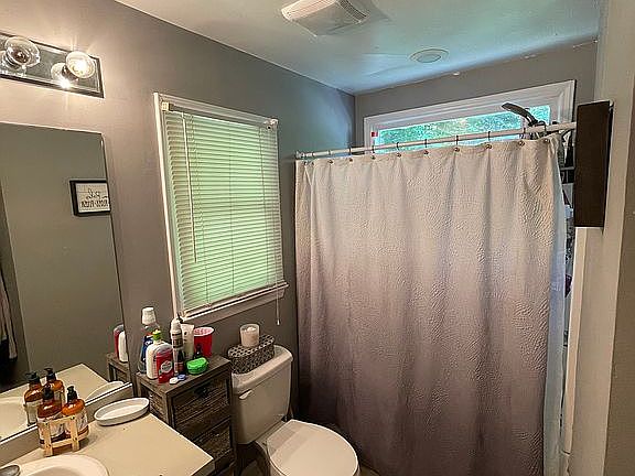 3rd image of 4121 Sunny Ct
