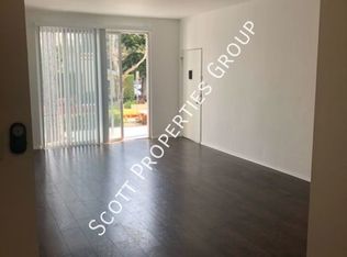 377 S Rodeo Dr, Beverly Hills, CA 90212