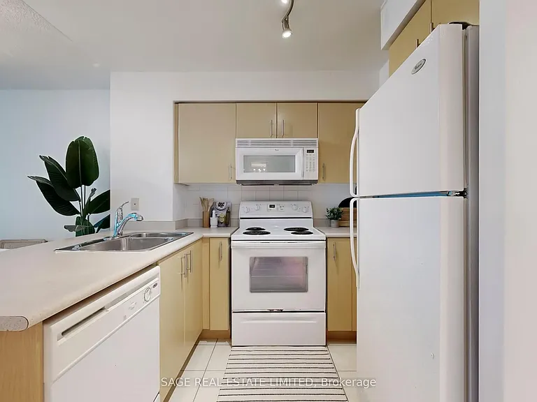 219 Fort York Blvd #616 — Photo 10