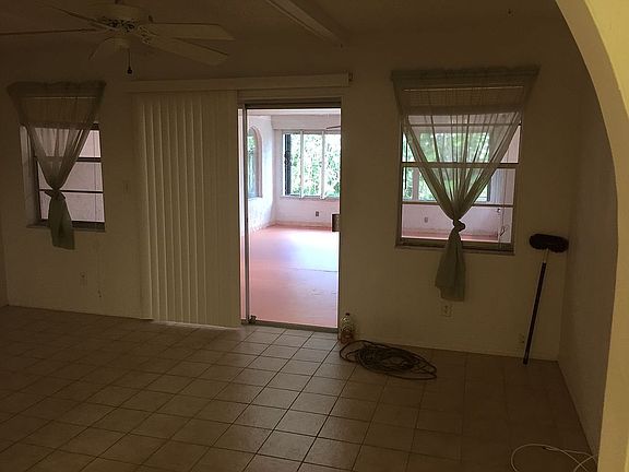 5th image of 8957 NW 27th St