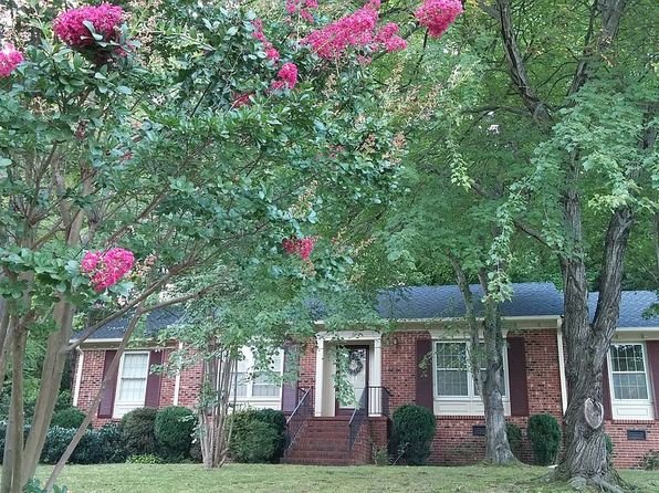 3406 Regents Park Ln