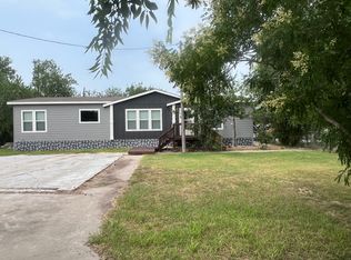 272 Orange St, Mathis, TX 78368