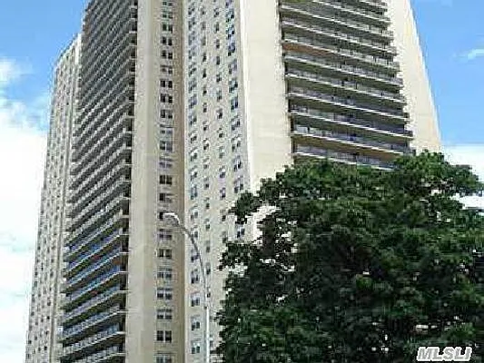 Sold by Century 21 Benjamin Realty | media 2