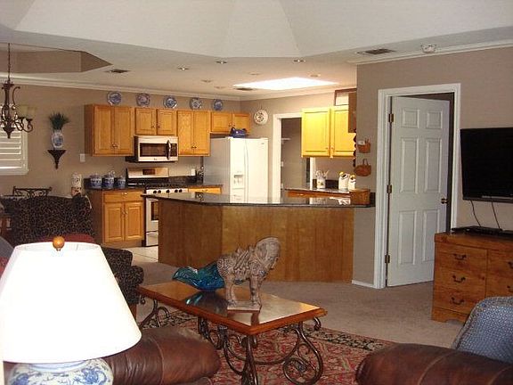 5th image of 4266 Laurel Oak Dr