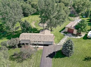 9259 Windy Acres Dr, Kewaskum, WI 53040