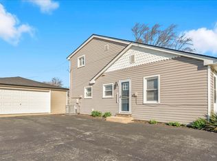 8738 Newland Ave, Oak Lawn, IL