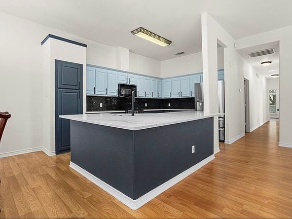 4th image of 5843 Westhaven Dr Unit 1