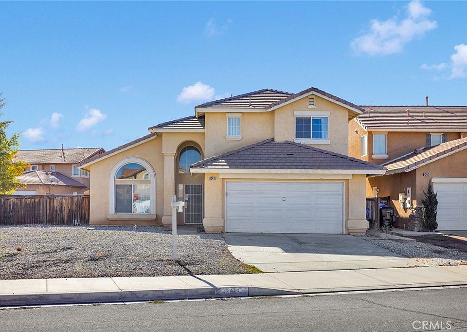 1st image of 12415 Honeybear Ln