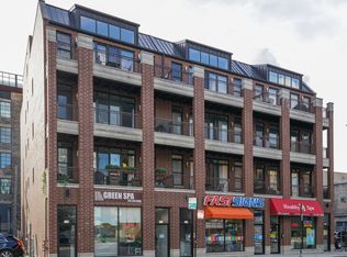 114 N Halsted St #2, Chicago, IL 60661