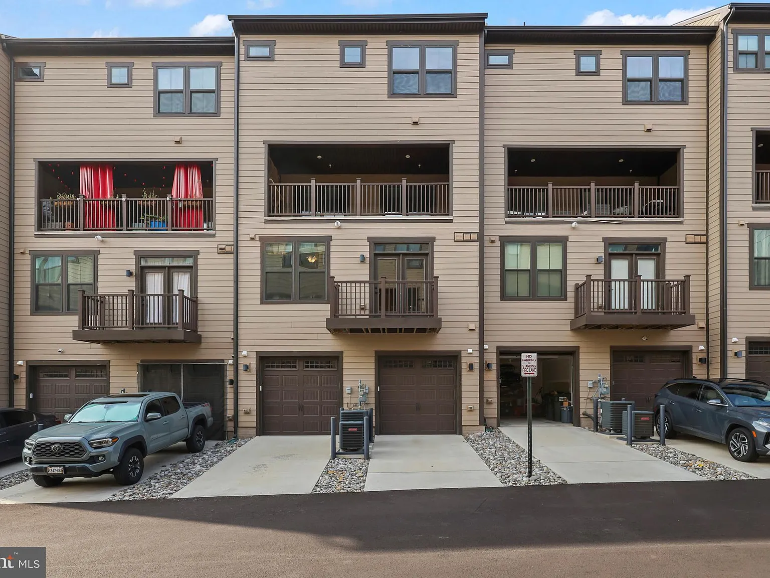 Potomac Shores 2/2 Condominium — Photo 2