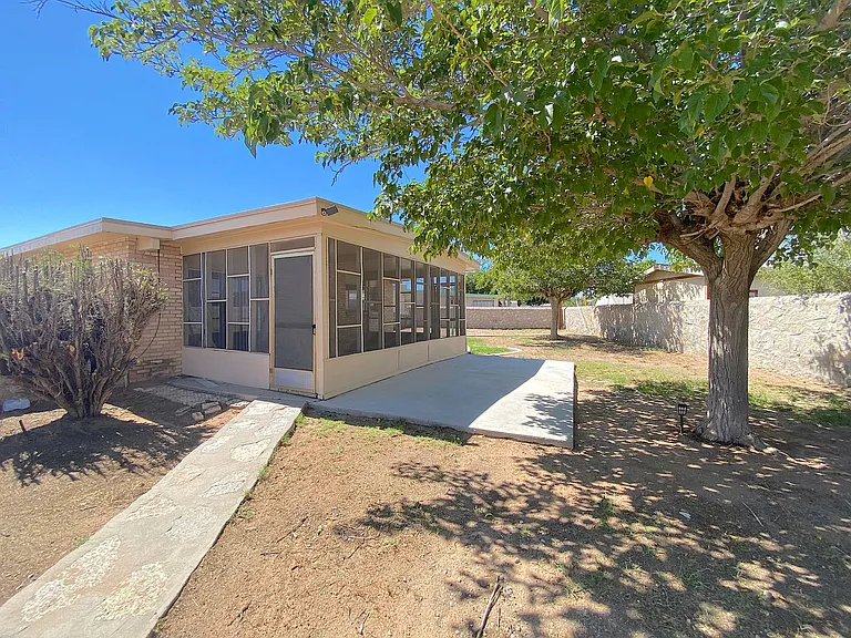 6041 Redstone Ln — Photo 23