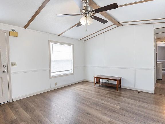 2nd image of 596 S Barre Rd #10