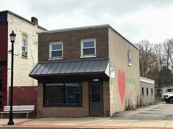 7963 E State St, Central Lake, MI 49622