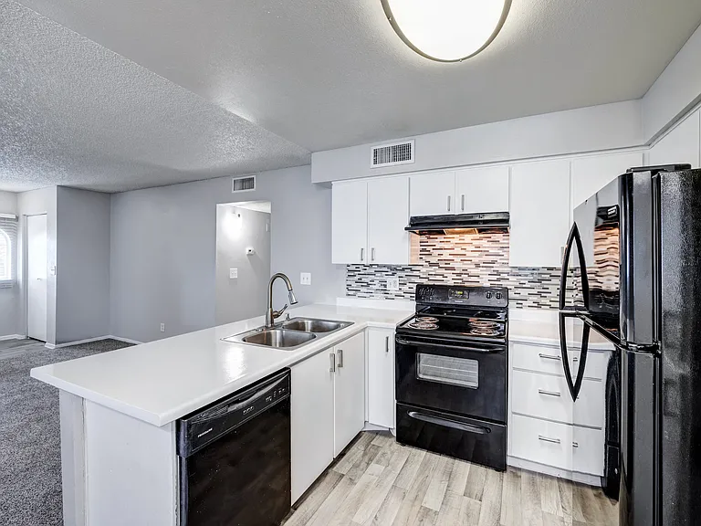 Sedona Ridge Apartment Homes — Photo 3
