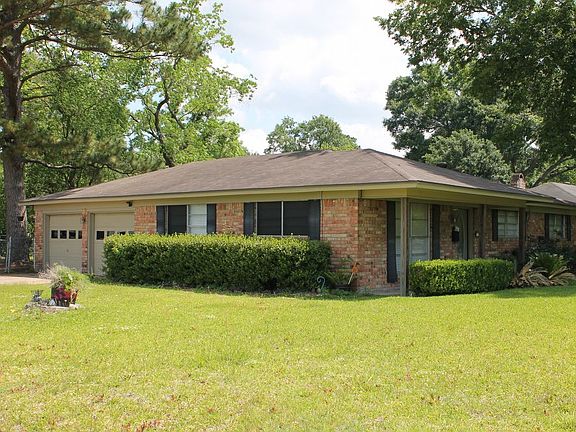 2nd image of 7780 Forest Park Dr