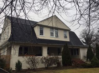 374 W Merrick Rd, Freeport, NY 11520