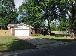 200 Berkshire Cir, Jacksonville, AR 72076