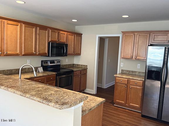 5th image of 1017 Stoney Woods Ln