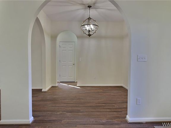 4th image of 4437 19th St