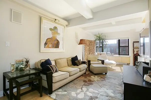 Sold by Citi Habitats | media 2