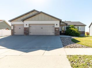 6456 Cog Hill Ln, Rapid City, SD 57702