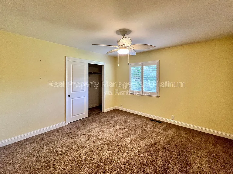 1111 W San Jose Ave — Photo 14