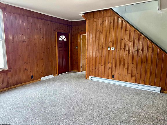 5th image of 325 Morgantown St
