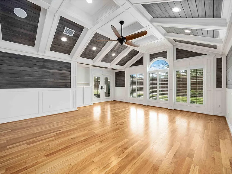 4031 Fernwood Dr — Photo 25