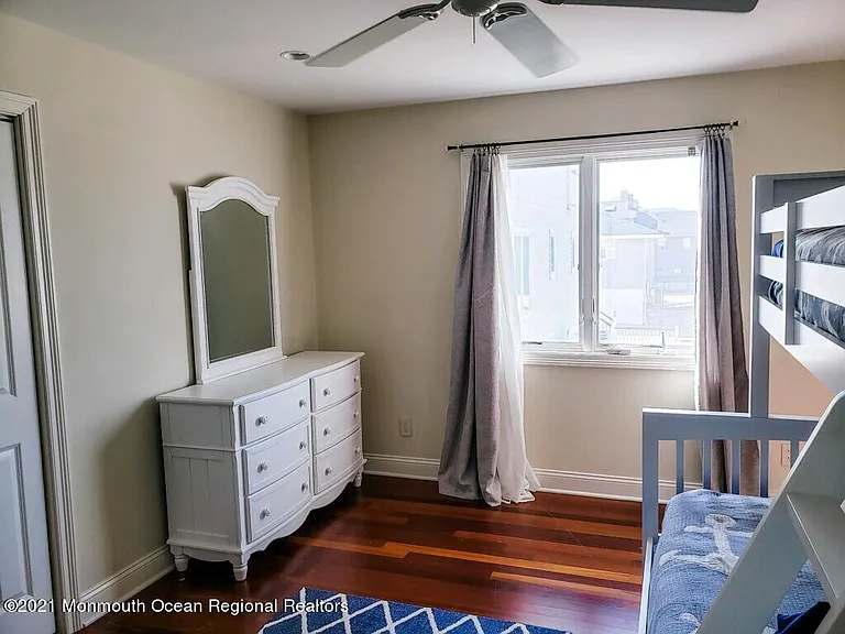 919 N Ocean Ave — Photo 15