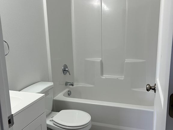 5th image of 1 W Marina Dr #1
