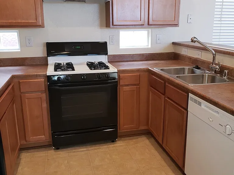 8904 Nautilus Vista Ct — Photo 28