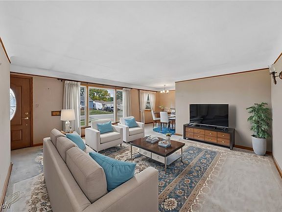 5th image of 2923 Priscilla Ave