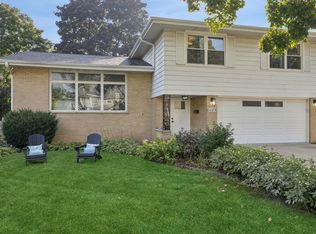 1123 N Dunton Ave, Arlington Heights, IL 60004