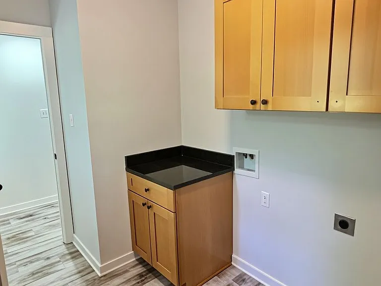2508 Havard Rd — Photo 9