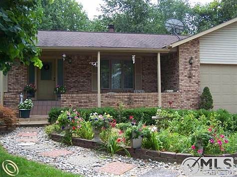 Walk-Way to Large Front Porch