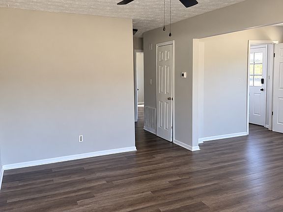 2nd image of 4107 Victoria Way