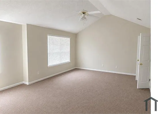 4182 Torbay Dr — Photo 11