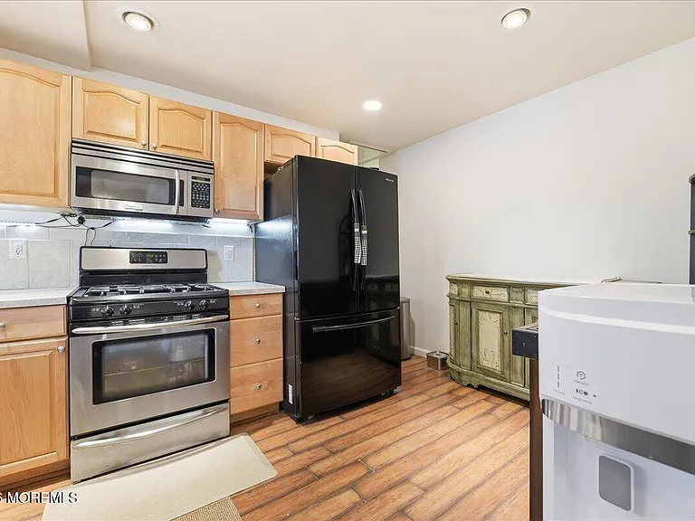 477 Mantoloking Rd — Photo 7