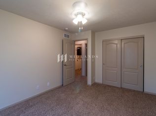 1605 Old Gaelic St, Bellevue, NE 68123