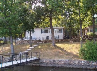 195 El Lago Cir, Climax Springs, MO 65324