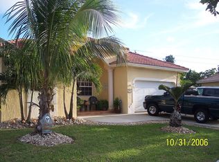 14450 SW 183rd Ter, Miami, FL 33177