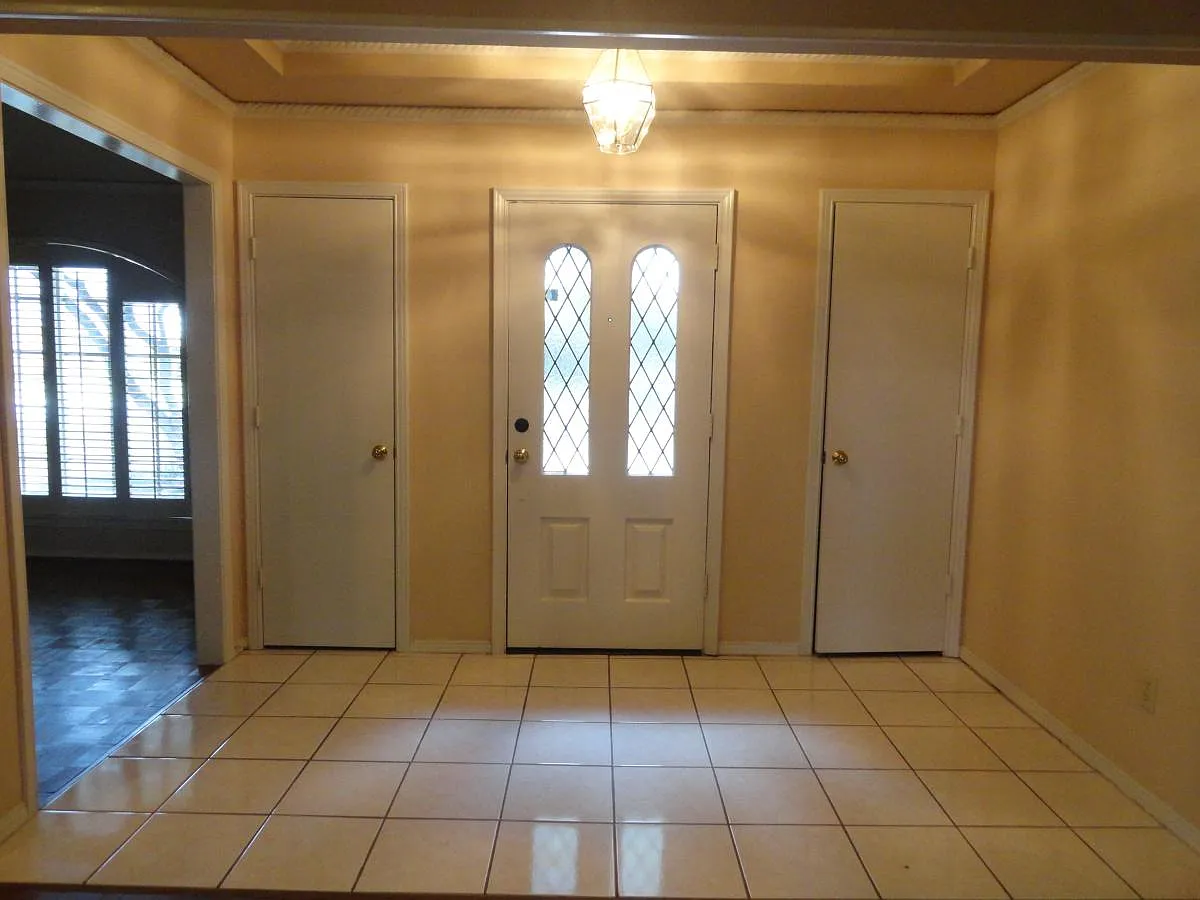View of front door from inside the house - 2304 Canyon Valley Trl
