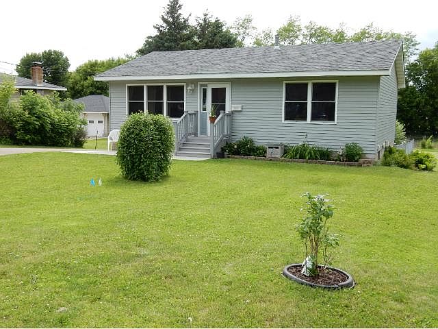 1st image of 633 Pleasant Ave