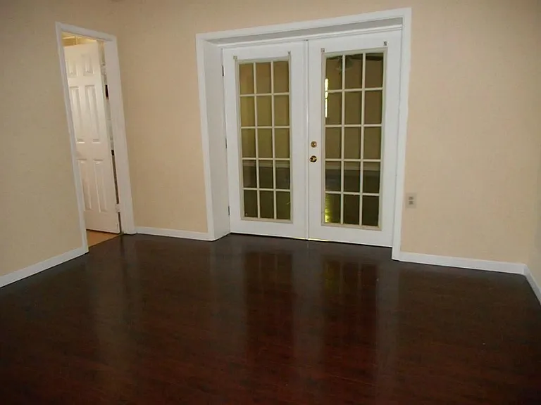 11226 Concho St — Photo 12