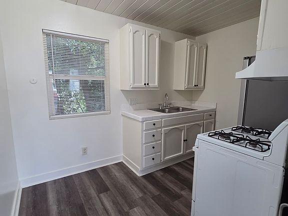 4th image of 12003 Berendo Ave APT 5