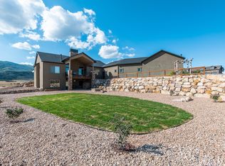 402 Shadow Hill Rd, Wanship, UT 84017