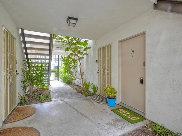 2929 Fire Mountain Dr Unit 16, Oceanside, CA 92054
