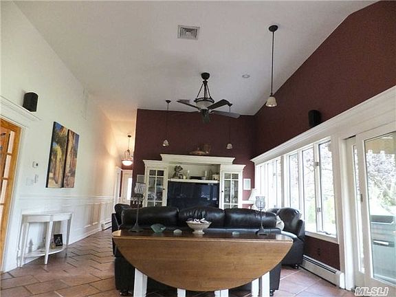5th image of 44 Malvern Ln